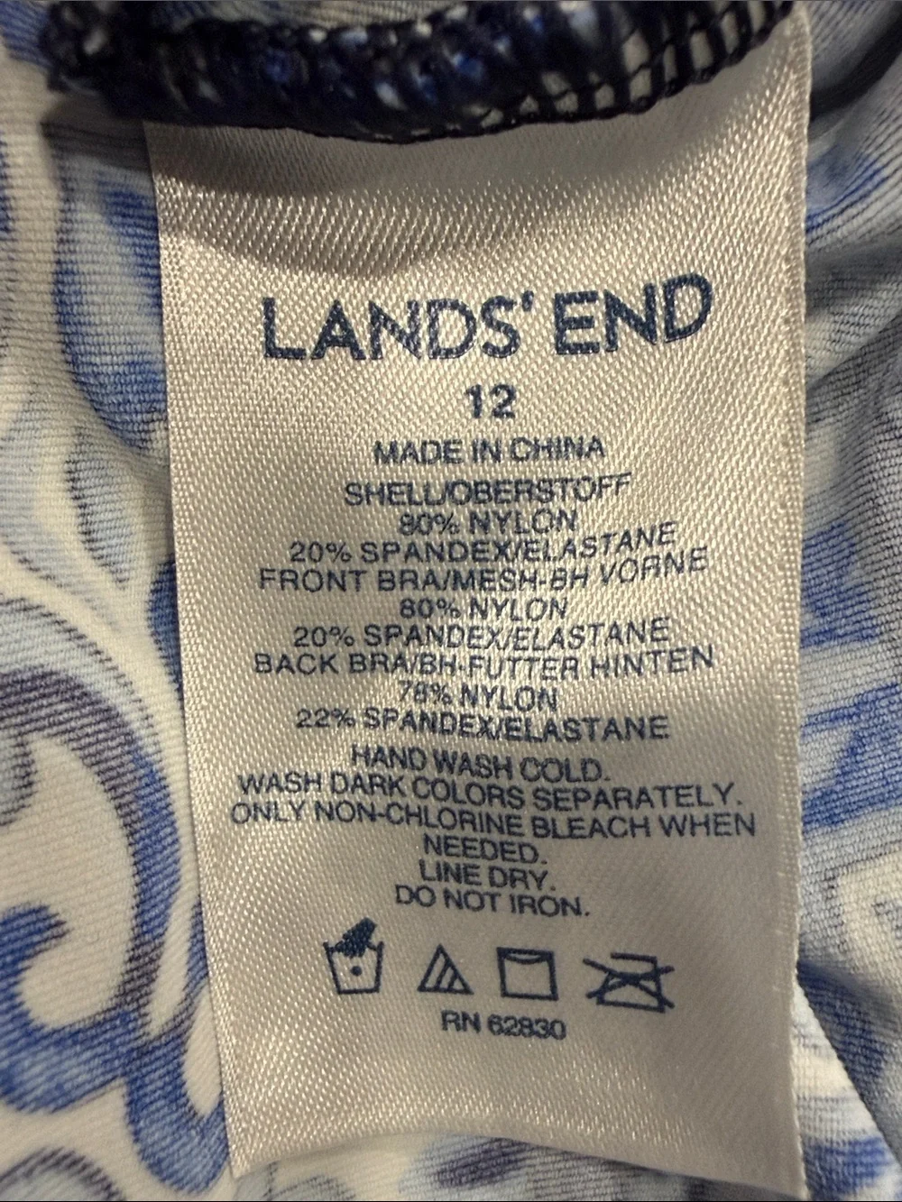 Lands’End 2 piece tankini top and bottoms size 12.